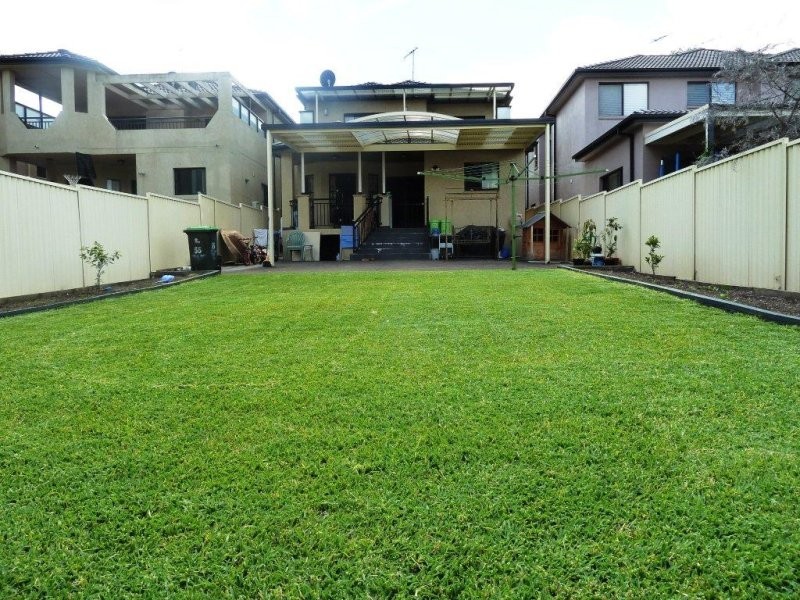 55 Bassett St, Hurstville NSW 2220