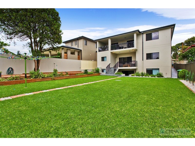 150 CARRINGTON AVE, Hurstville NSW 2220