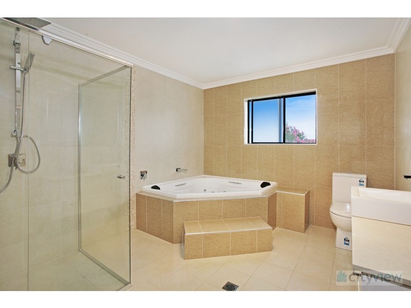 150 CARRINGTON AVE, Hurstville NSW 2220