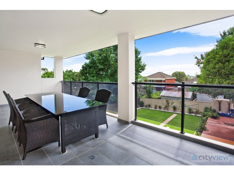 150 CARRINGTON AVE, Hurstville NSW 2220