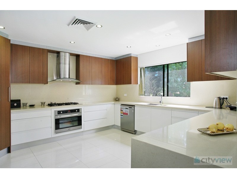 150 CARRINGTON AVE, Hurstville NSW 2220