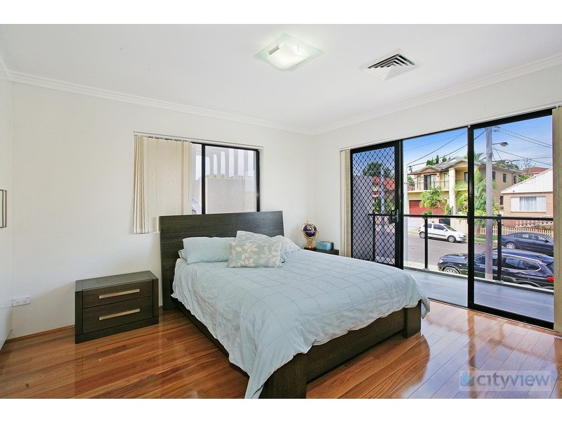 150 CARRINGTON AVE, Hurstville NSW 2220