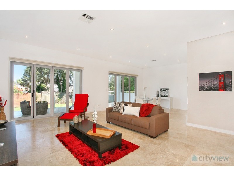 98 HURSTVILLE RD, Hurstville Grove NSW 2220