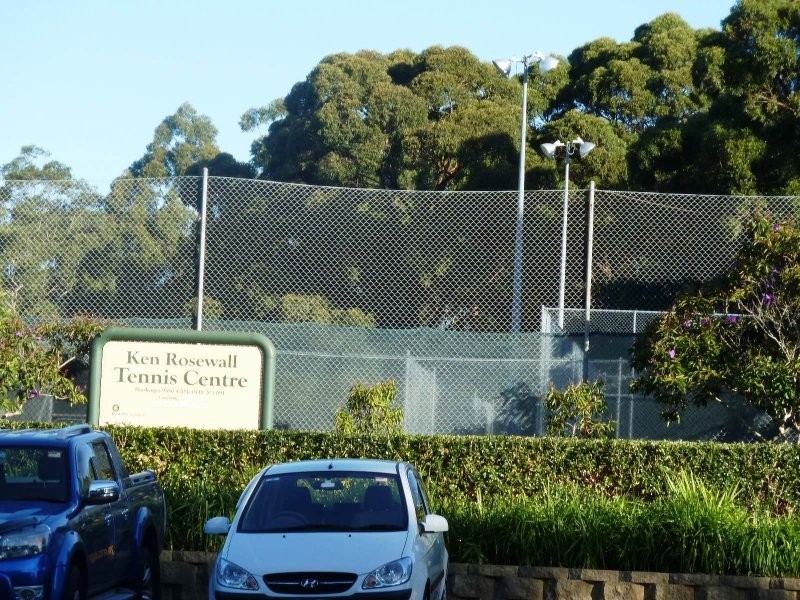 11 PEACE    AVE, Peakhurst Heights NSW 2210