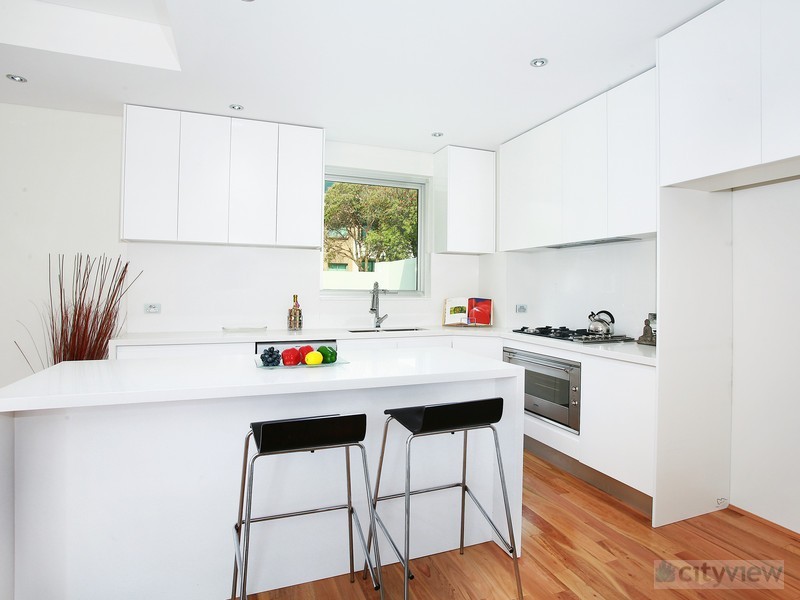 2/18A MOATE AVE, Brighton-le-sands NSW 2216
