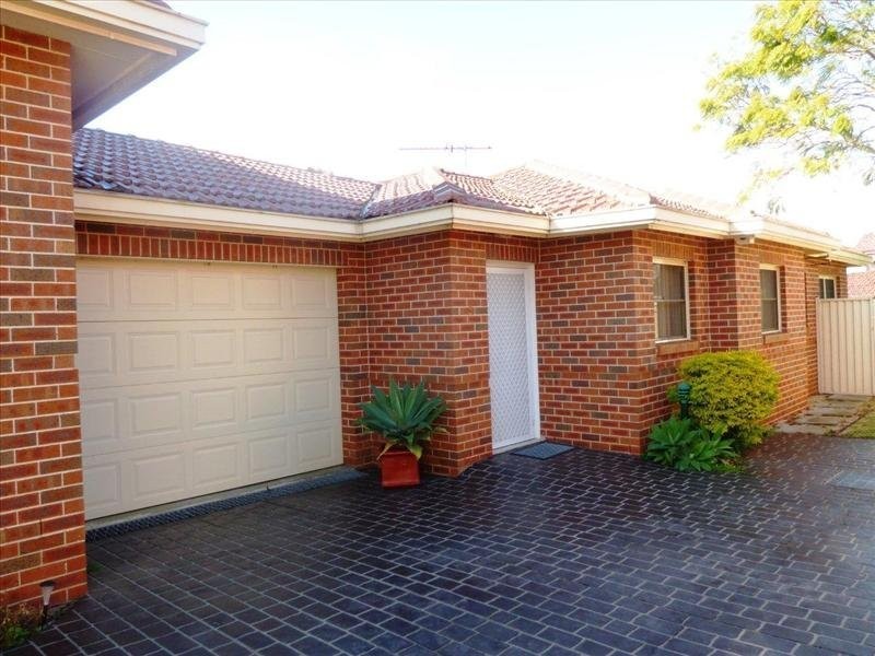 3/12 SALISBURY, South Hurstville NSW 2221