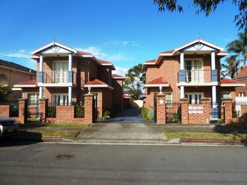 3/12 SALISBURY, South Hurstville NSW 2221