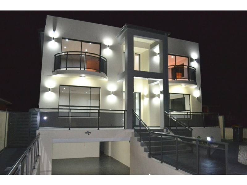 16 THOMAS ST, Hurstville NSW 2220