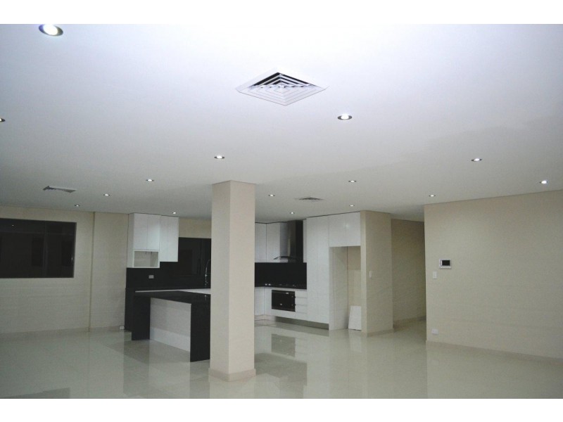 16 THOMAS ST, Hurstville NSW 2220