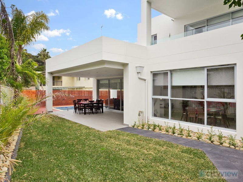 86 MORSHEAD DR, Connells Point NSW 2221