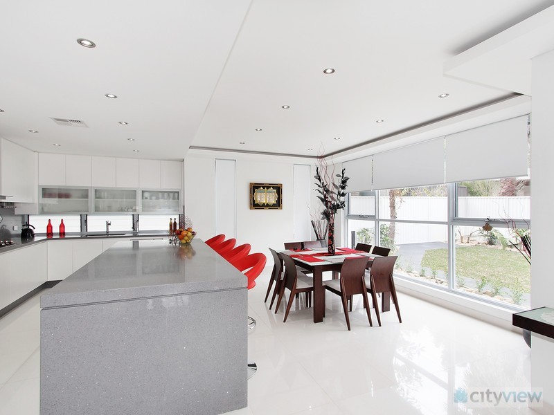 86 MORSHEAD DR, Connells Point NSW 2221