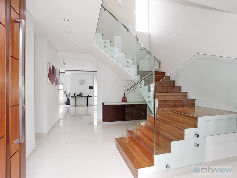 86 MORSHEAD DR, Connells Point NSW 2221