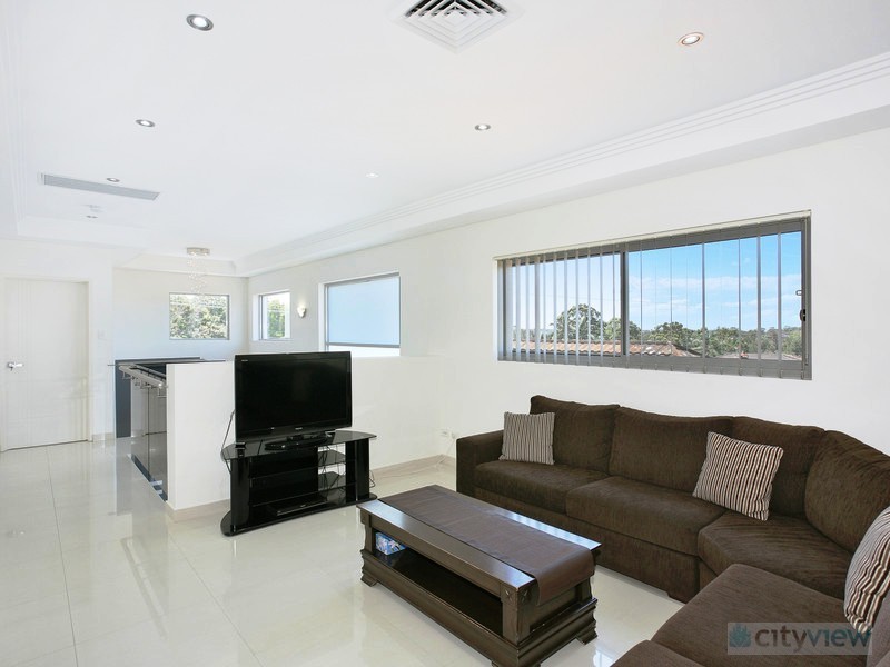 31 WARWICK, Hurstville NSW 2220