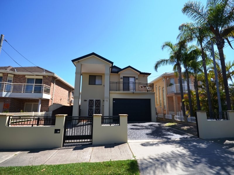 48 Moore, Hurstville NSW 2220