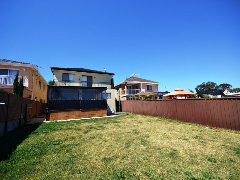 48 Moore, Hurstville NSW 2220