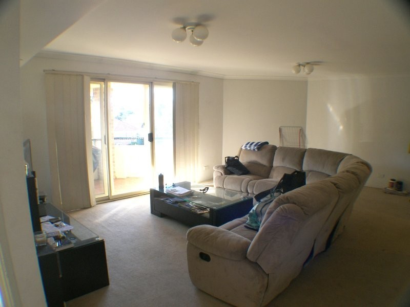 42/496 President Ave, Kirrawee NSW 2232