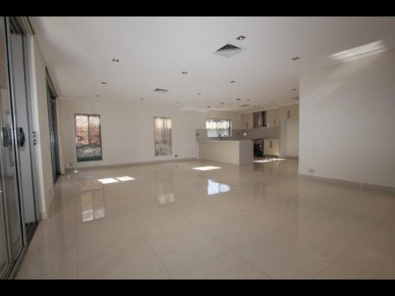 7 WARRABA, Hurstville NSW 2220