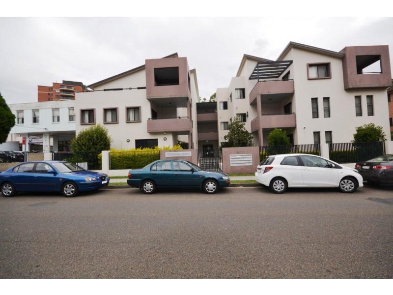 8/5-9 Hudson, Hurstville NSW 2220