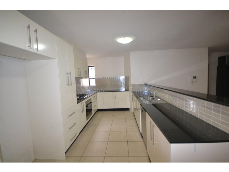 8/5-9 Hudson, Hurstville NSW 2220