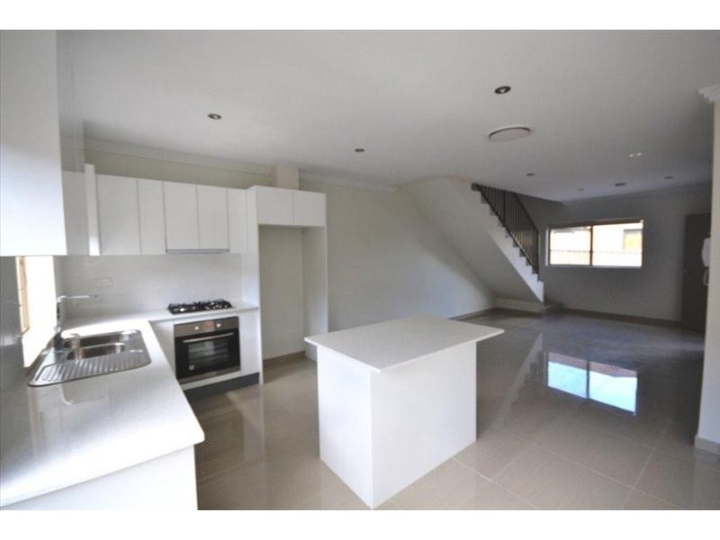 1/4 Romani Ave, Hurstville NSW 2220