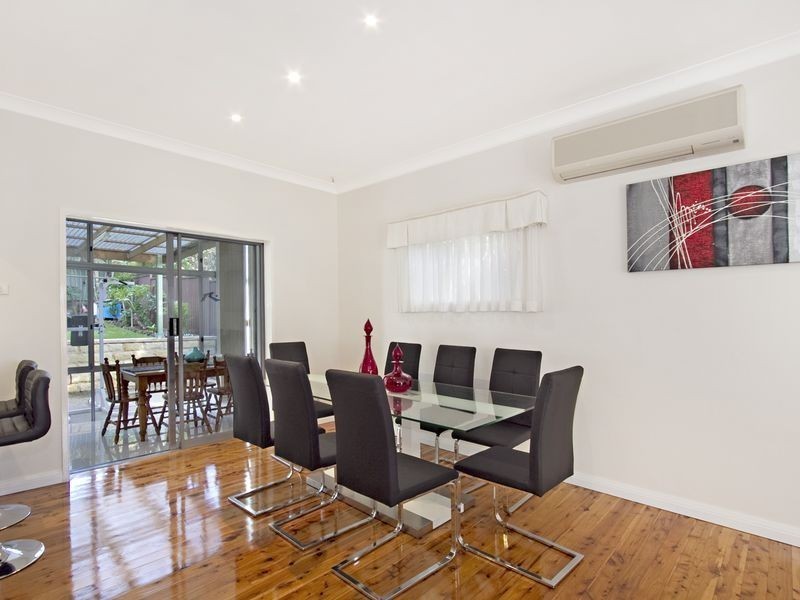 11 Anitra Ave, Kareela NSW 2232
