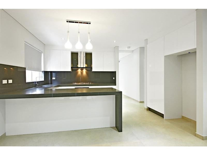 9 Victor Ave, Panania NSW 2213