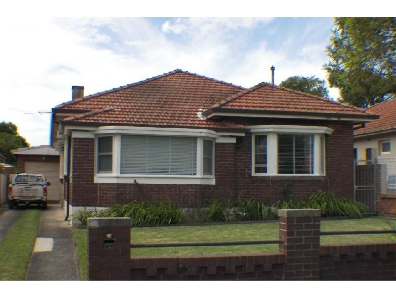 10 HALLEY AVE, Bexley NSW 2207