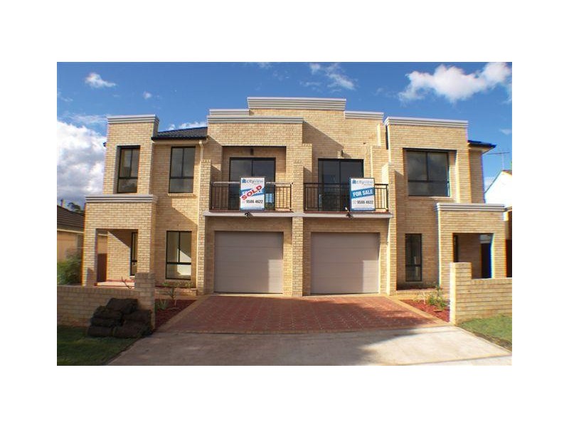 3 RONA ST, Peakhurst NSW 2210