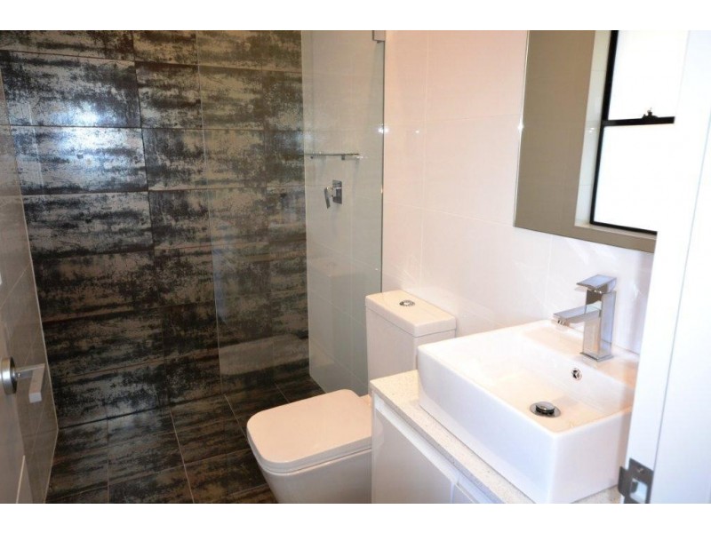 85 Basseet St, Hurstville NSW 2220