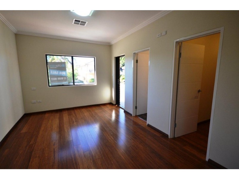 85a Basseet St, Hurstville NSW 2220