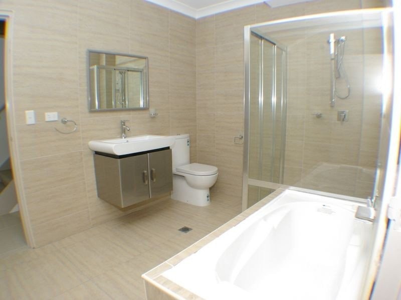 2/25 Cahors Rd, Padstow NSW 2211