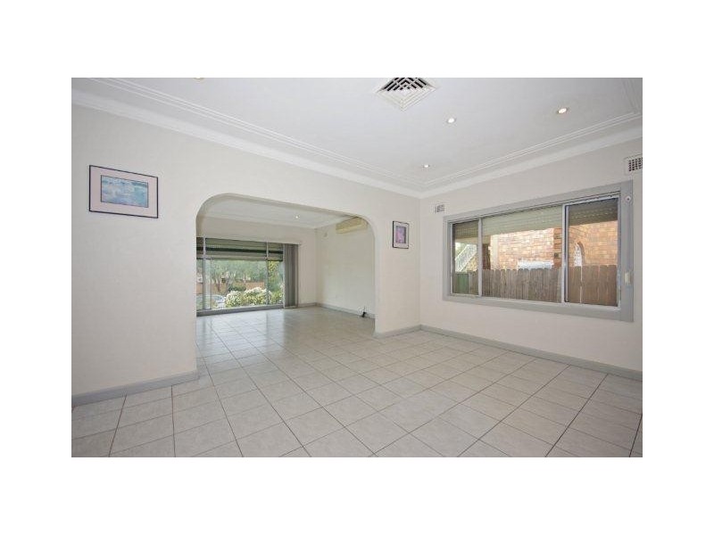 15 Joffre St, South Hurstville NSW 2221