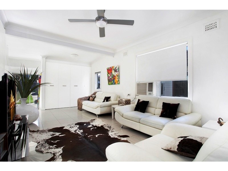 75 Blakesley, South Hurstville NSW 2221