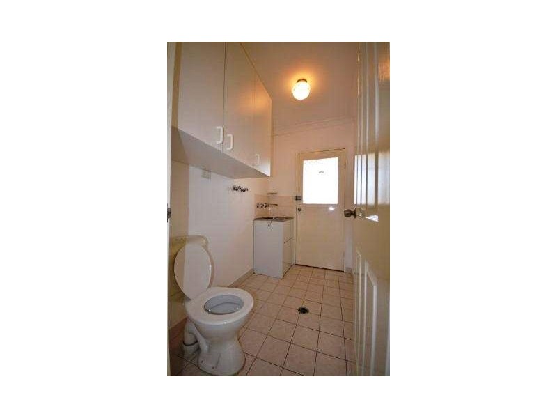 2/41 Shenstone Rd, Riverwood NSW 2210