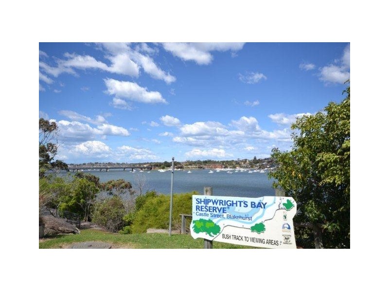 13 Castle St, Blakehurst NSW 2221