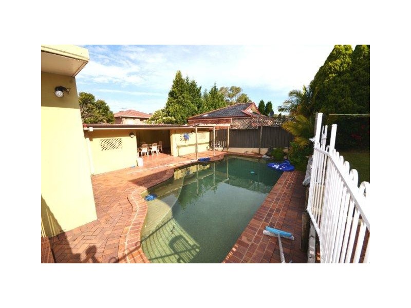 62 Staples Street, Kingsgrove NSW 2208