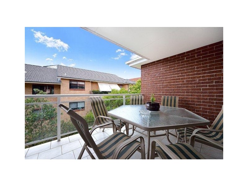 8/7-9 Dalcassia Street, Hurstville NSW 2220