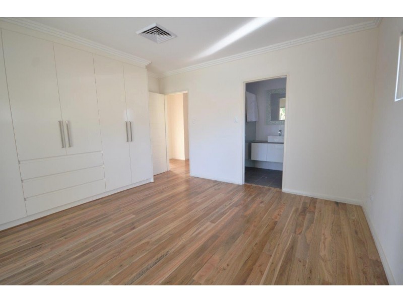 62 Barnards Avenue, Hurstville NSW 2220