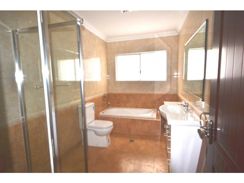 218 Carrington Ave, Hurstville NSW 2220