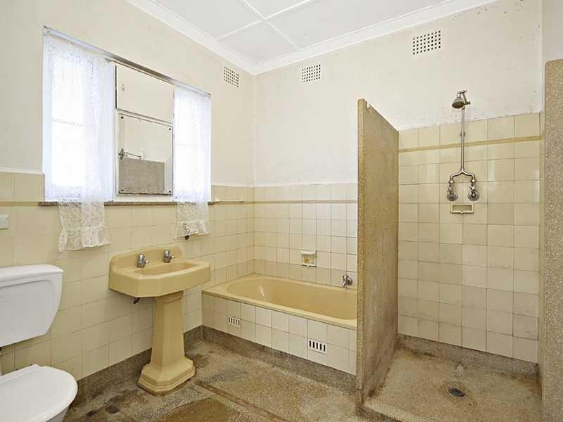 122 Wright St, Hurstville NSW 2220