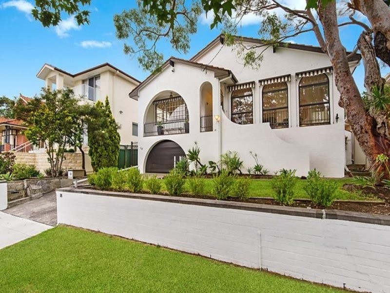 18 Boronia St, Kyle Bay NSW 2221