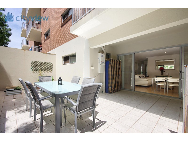 2/50 Woniora Road, Hurstville NSW 2220