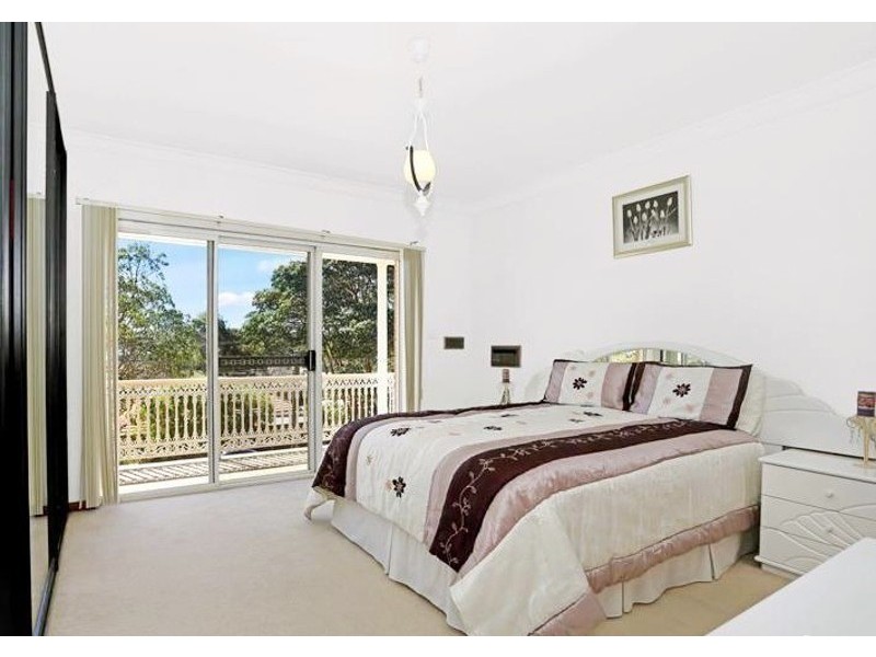 5 Louis Terrace, Hurstville NSW 2220