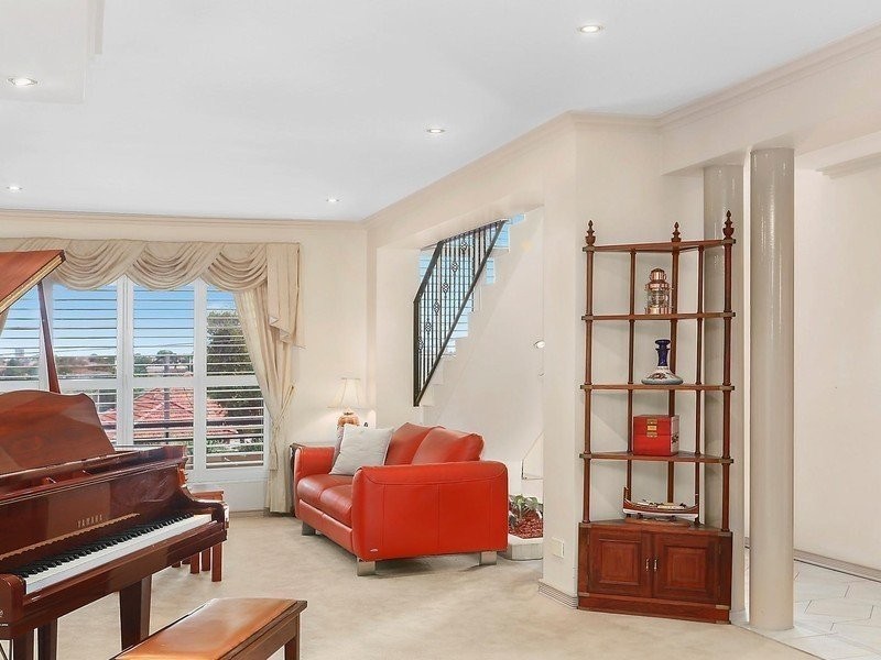 7 Poole Street, Kingsgrove NSW 2208