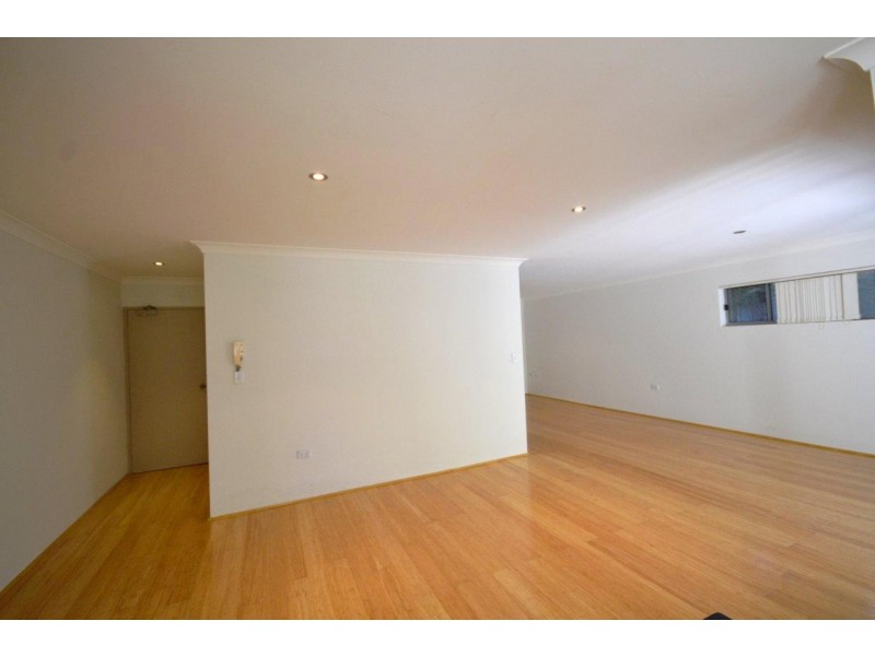 1/50 Woniora Road, Hurstville NSW 2220