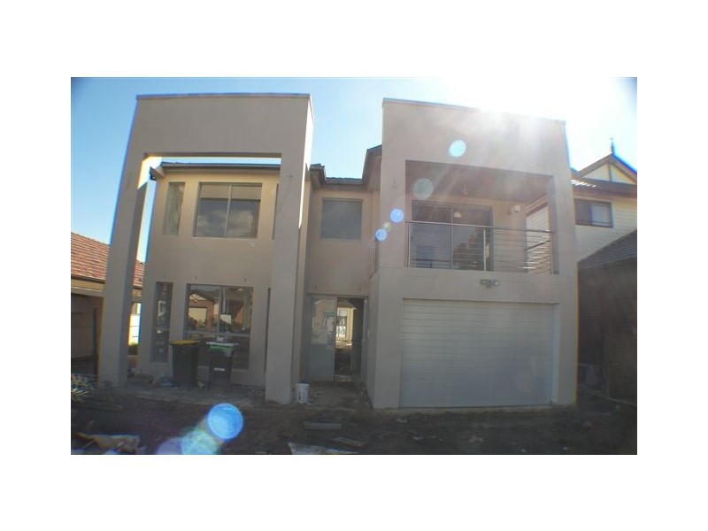 32 BARNARDS AV, Hurstville NSW 2220