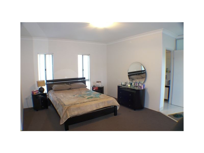 2 GLENFARNE ST, Bexley NSW 2207