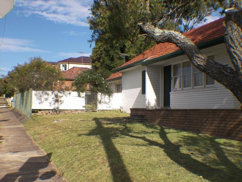 243 STONEY CREEK/PATRICK ST, Hurstville NSW 2220