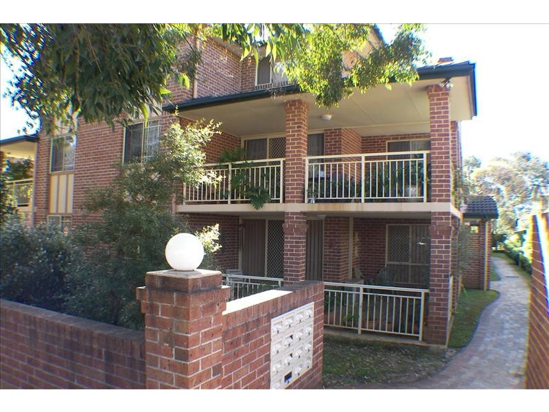 3/10-12 Cairns St, Riverwood NSW 2210