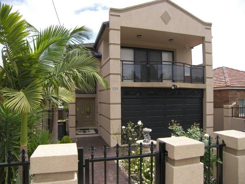 239 CARRINGTON AVE, Hurstville NSW 2220